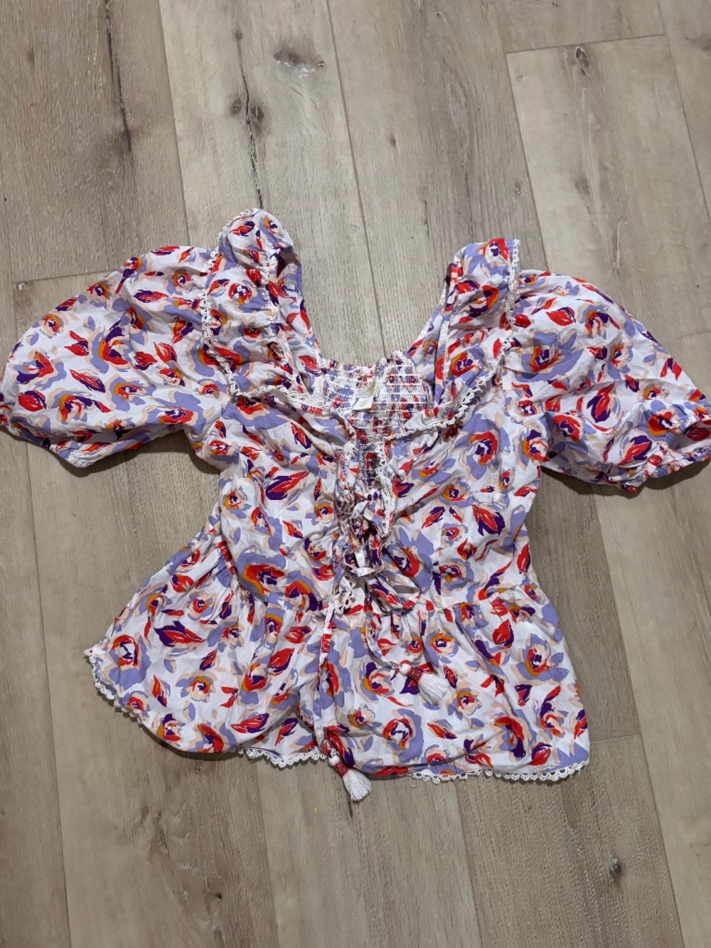 Meave puffy sleeve small shirt